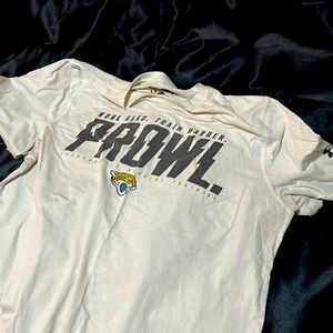 Mens M white under armor shirt jaguars nfl